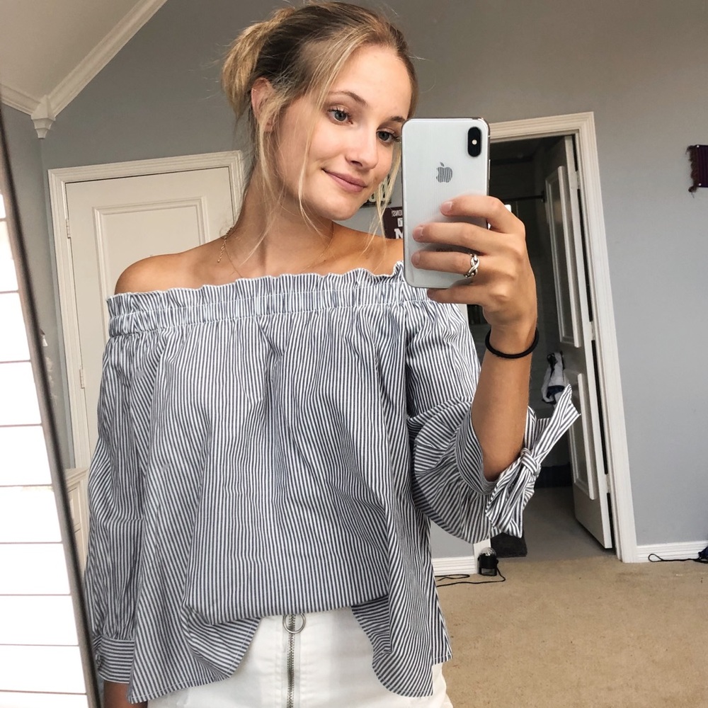 American Eagle Striped Off-Shoulder Top